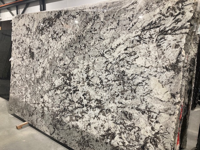 Alaska White 3cm Polished Granite #220314-O (ZINI)